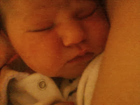 Milena nasceu dia 21/10 de cesárea intraparto após exaustivas 28 horas de TP...