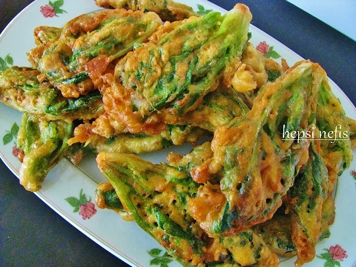 ıspanak kızartması tarifi sodalı ıspanak kızartması