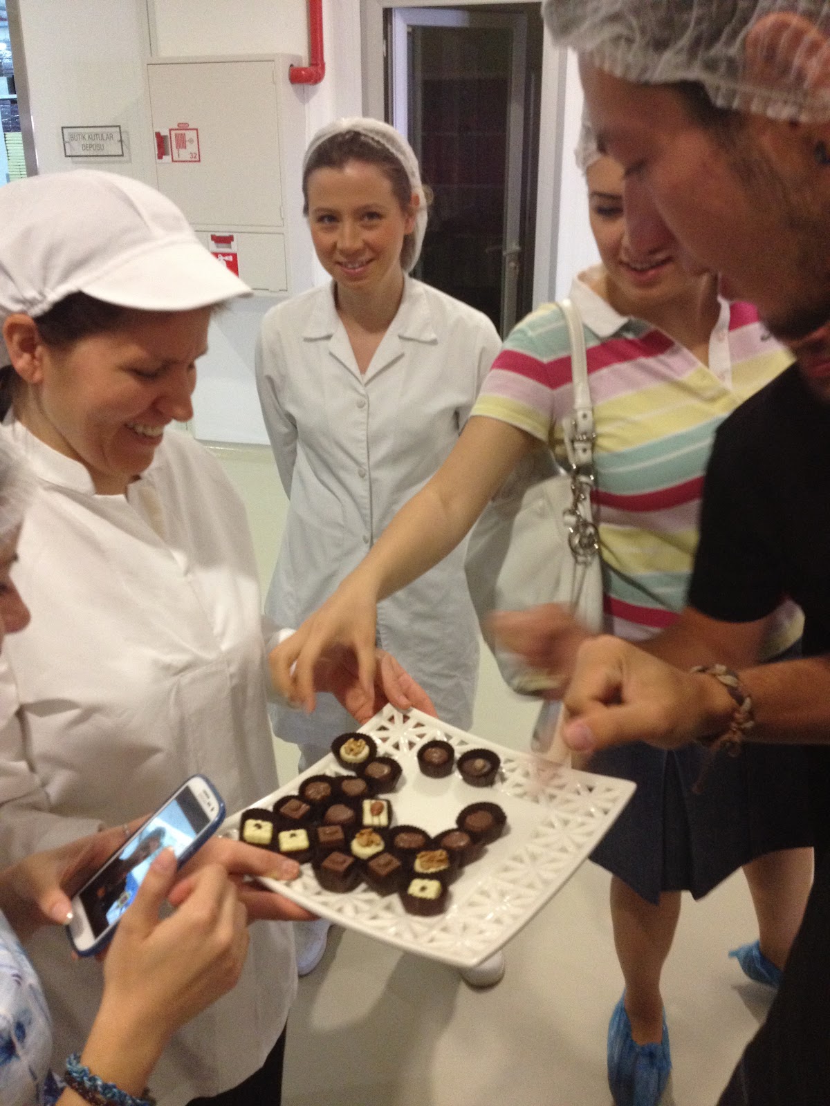 DOLMABAHCE ROTARACT KULUBU Pelit Çikolata Fabrikası