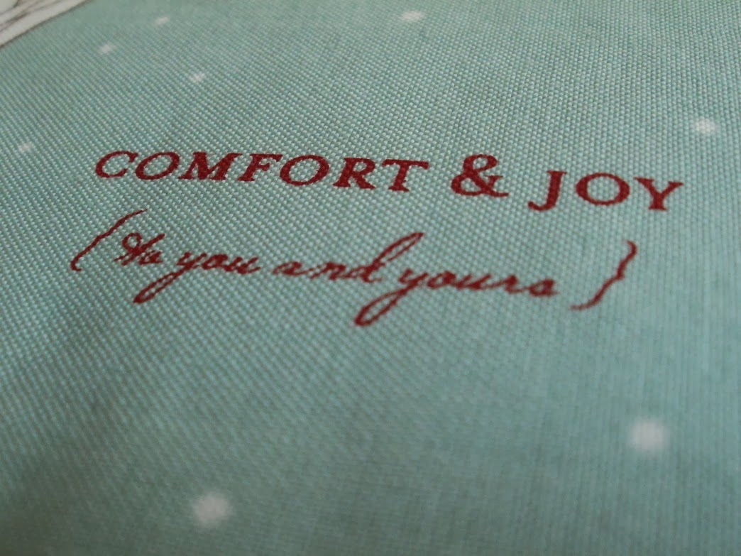 Amy Made That!by eamylove Comfort and Joy Mug Rug