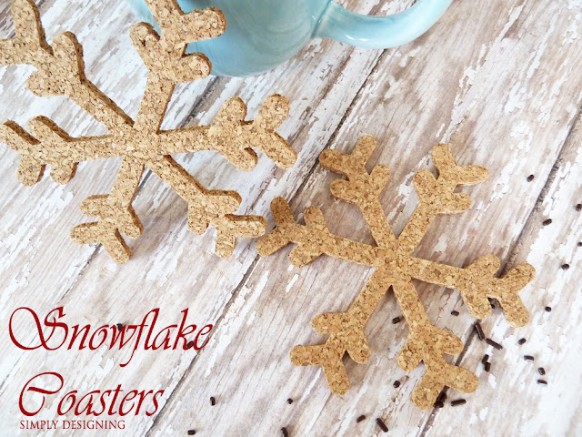 DIY Snowflake Cork Coasters | #diygift #snowflakecraft #fabulouslyfestive
