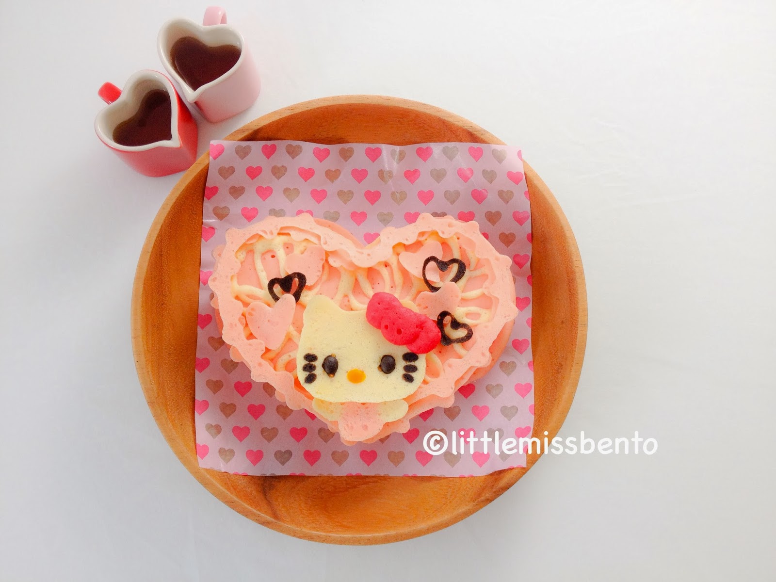 Hello Kitty Pancake Art Recipe キティちゃんのパンケーキアートのレシピ Little Miss Bento