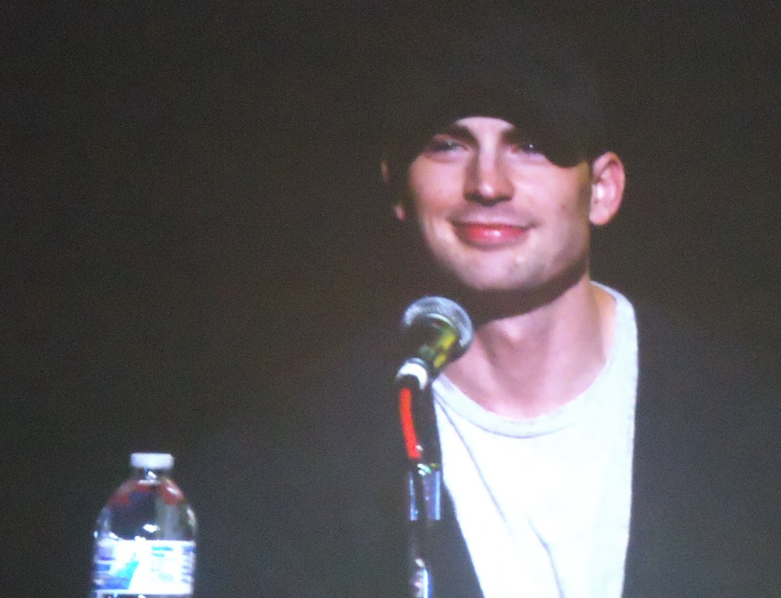 http://4.bp.blogspot.com/-Vh1K5b4dvH4/Tp2sMmaGIUI/AAAAAAABGao/RxsiPtjlk_k/s1600/chris%2Bevans%2B1.jpg