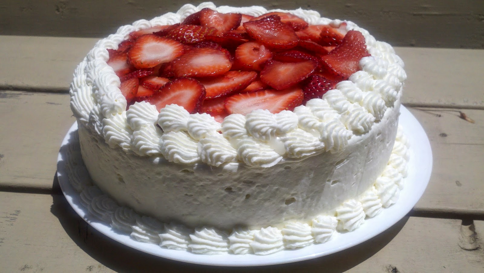 The Trim Recipe Box Special Occasion Strawberry Lemonade Cake S