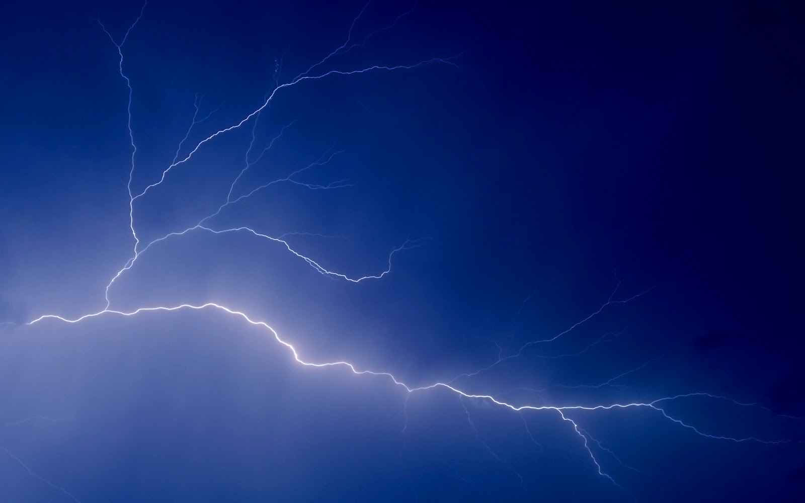 Best Desktop HD Wallpaper - Lightning Wallpapers