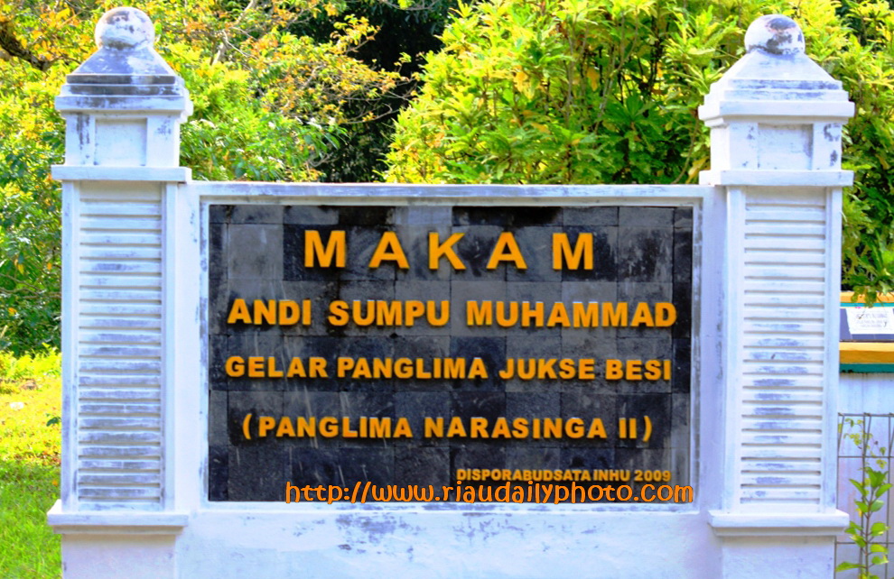Makam Panglima Narasinga Cerita Anak Air Molek