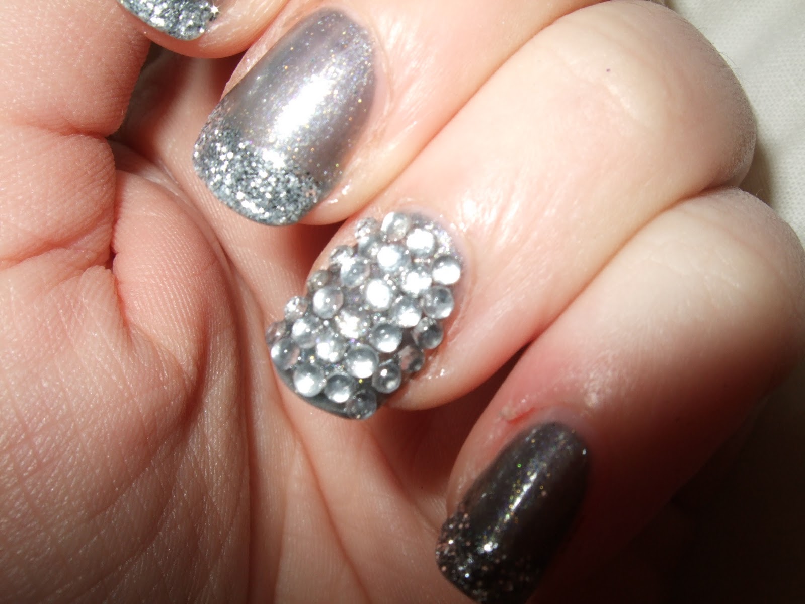 Nailvengers assemble!: new years eve Oooooh Pretty: New Years Eve Nails!