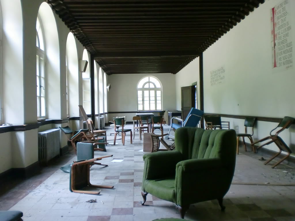 The Past of New Jersey St. Paul's Abbey/The Queen of Peace