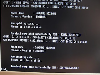 SAMSUNG firmware update running under FreeDOS (included in GRML) booted from a USB thumb drive.