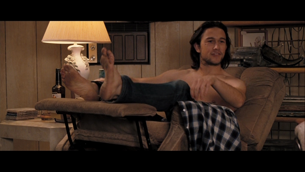Joseph Gordon-Levitt - Shirtless & Barefoot in "Kill Shot" .