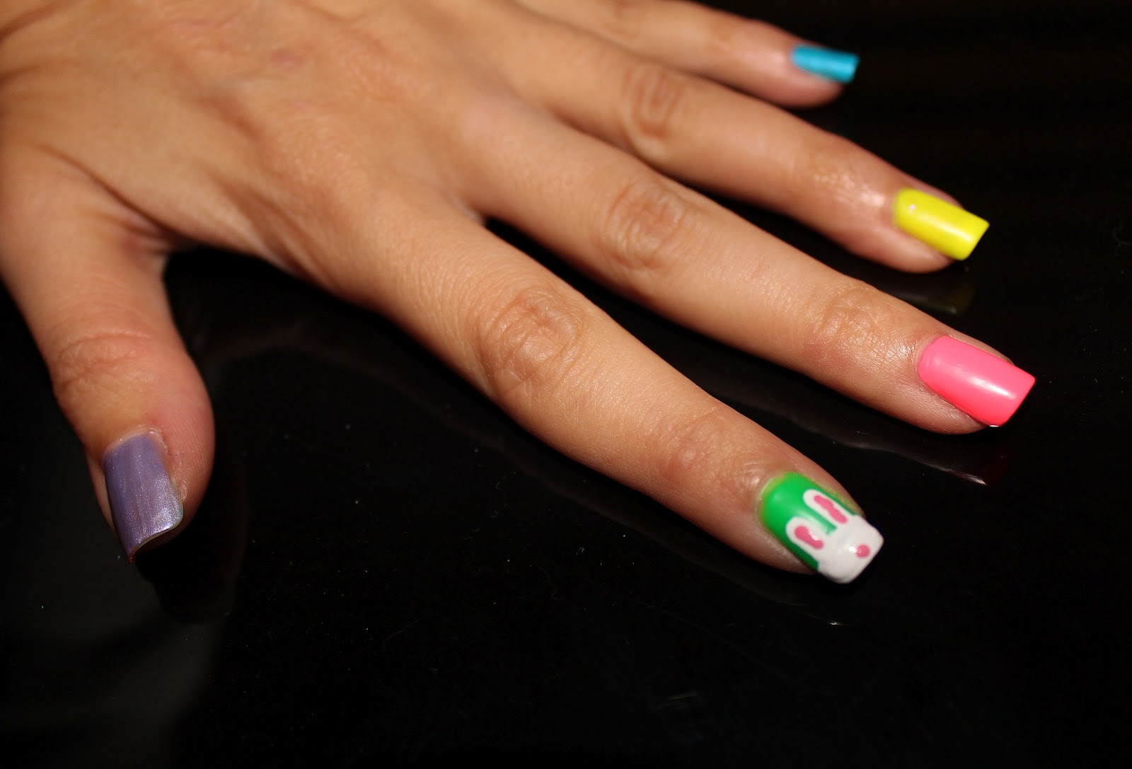 Straight Line Nail Art : Simple nail art for newbies easter nails