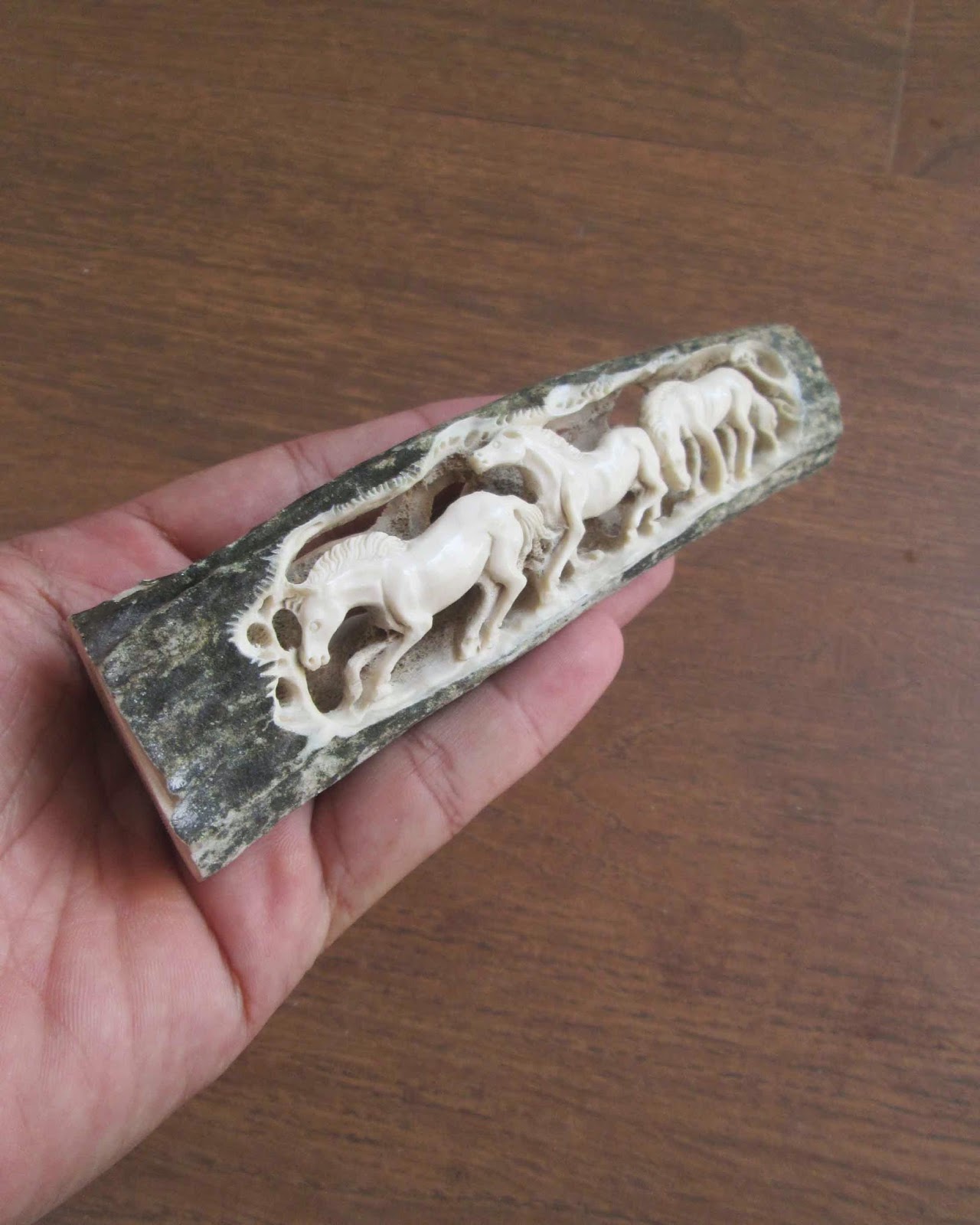 Hand Carved Horse Group Handle in Antler Hand Carved Horse Group Handle in Antler
