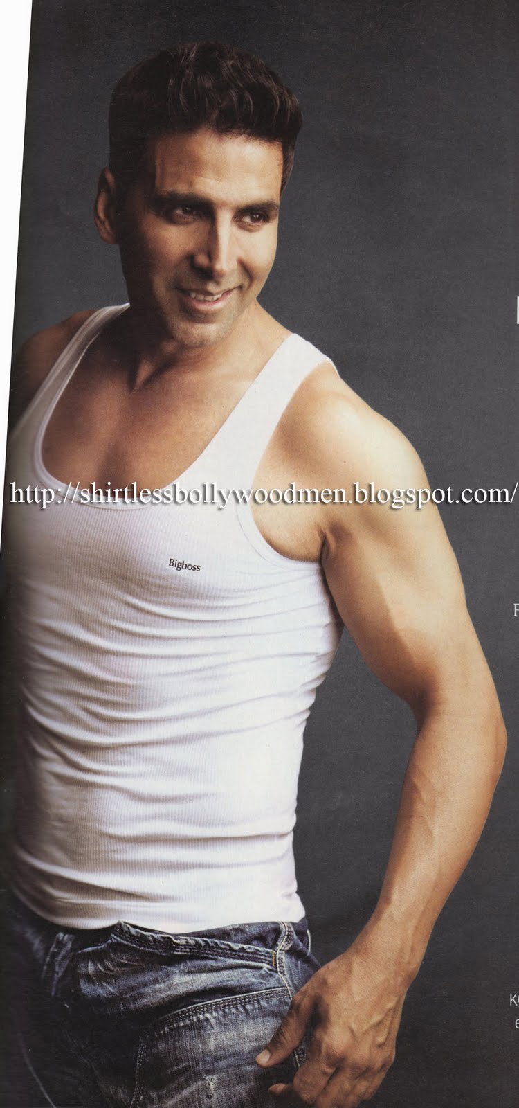 Shirtless Bollywood Men: Akshay Kumar