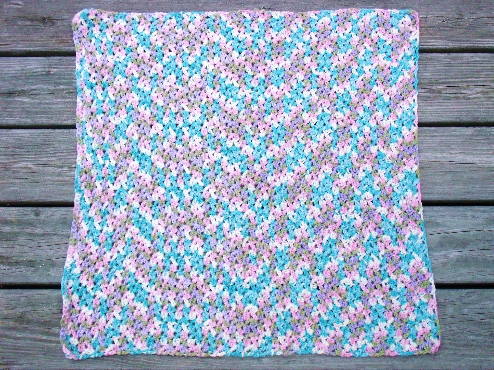 Easy Crochet Pattern: June 2011
