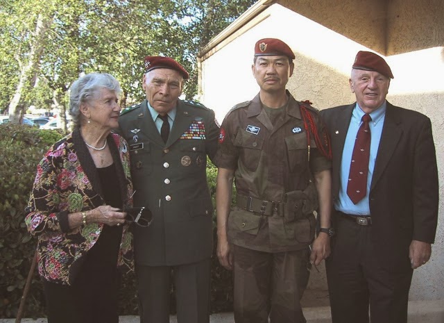 Gen+Vaught Sinh Hoạt QLVNCH: Airborne General James Vaught / Cố Vấn Sư ...