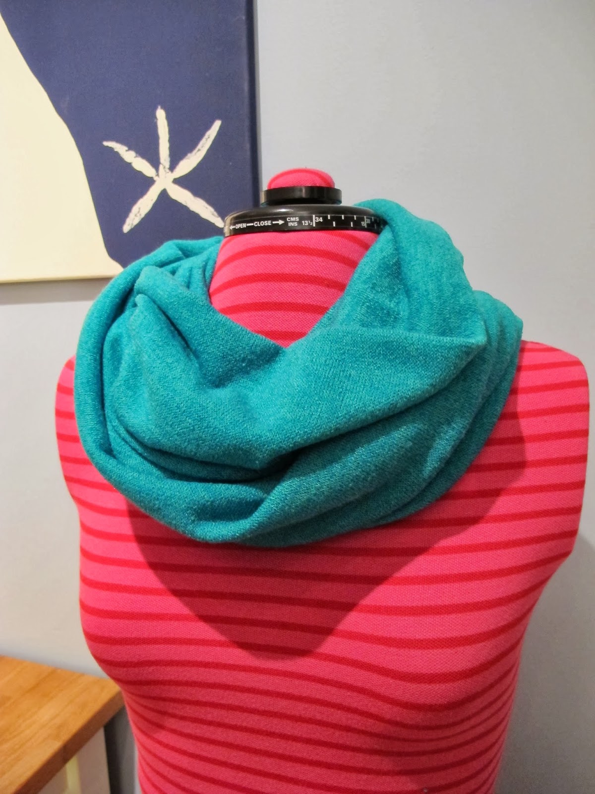 BonnieProjects How to Make an Infinity Scarf {Easy Tutorial}