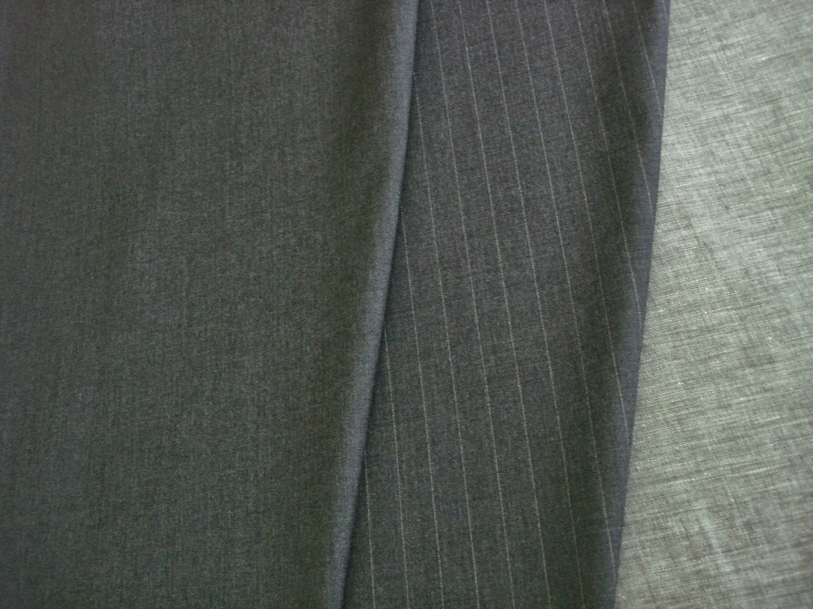 September Mini Wardrobe Plan Wall Street Grey, Dark Grey /Metallic