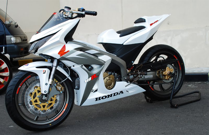 2012 Modifikasi Honda Blade Repsol Road Race 2012 Wednesday, June 20 title=