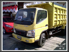 foto mobil truck mitsubishi