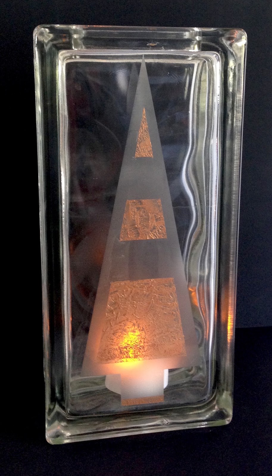 Etched glass vase for the holidays