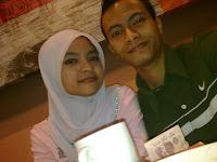 date at Pizza.(indah sgt time nih)