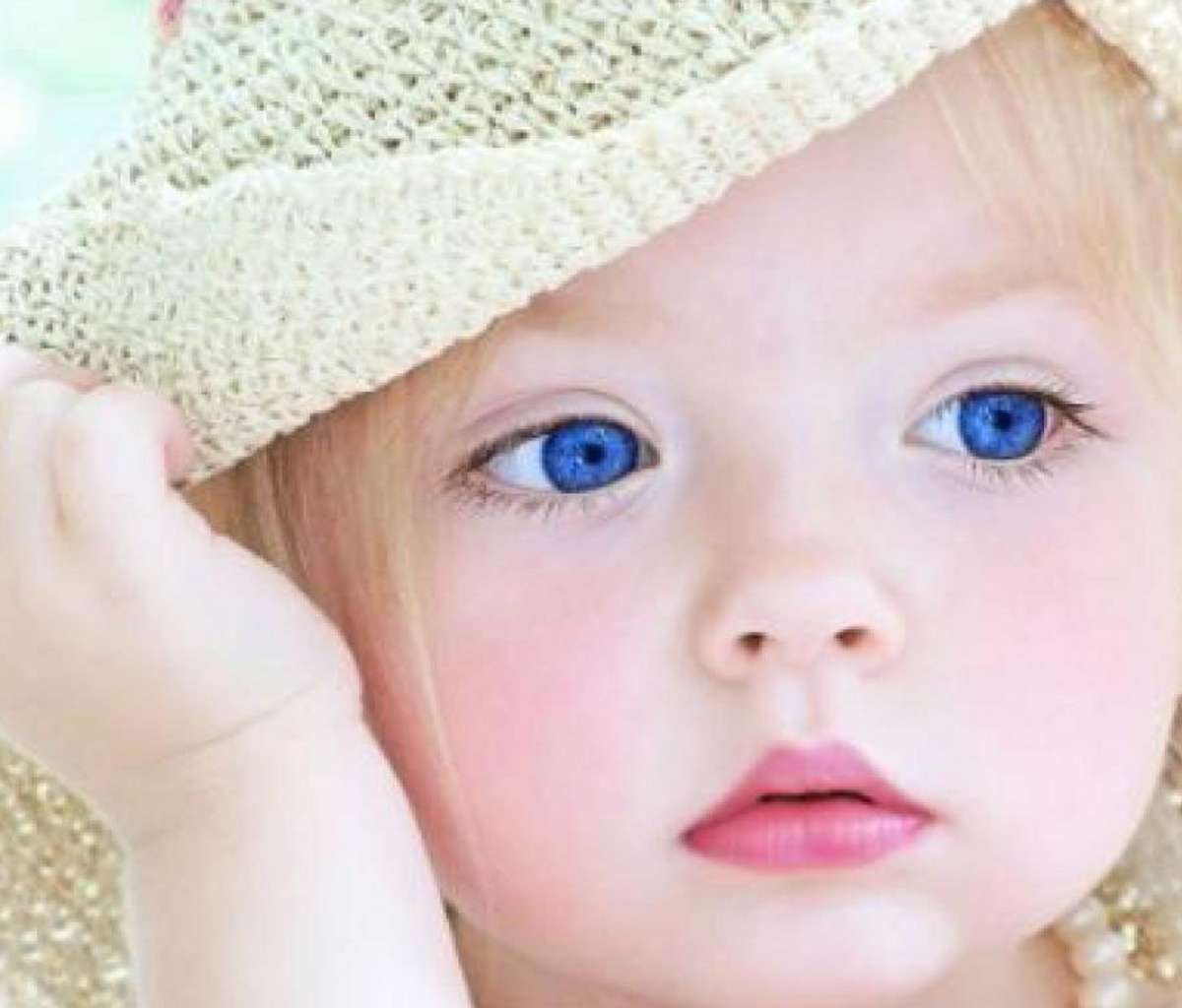http://4.bp.blogspot.com/-VuRfpg6CPZ0/T8W8moAPCrI/AAAAAAAAHKY/VnLiPlfga0U/s1600/cute_baby.jpg