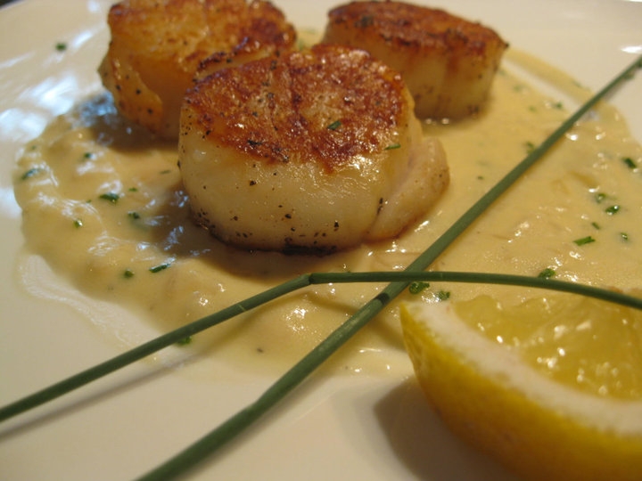 Fatback and Foie Gras PanSeared Scallops with Chive Beurre Blanc Sauce Recipe