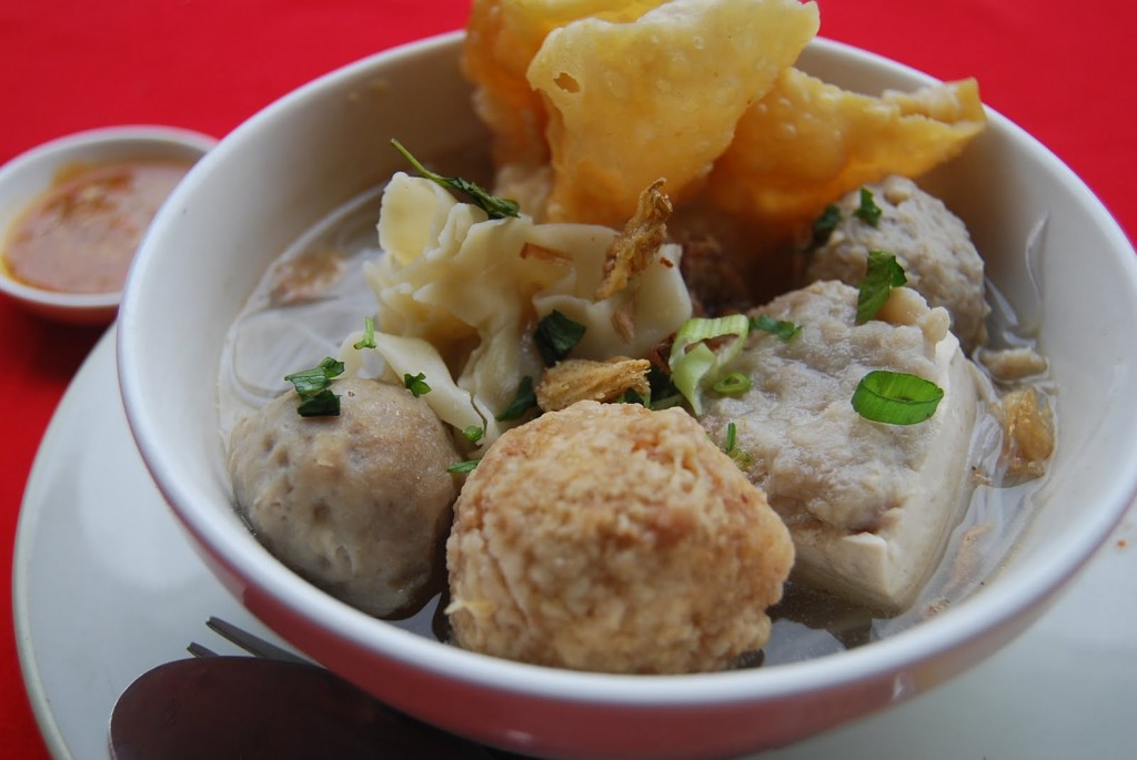 How To Make Bakso [ Meat Ball ] Indonesian Traditional