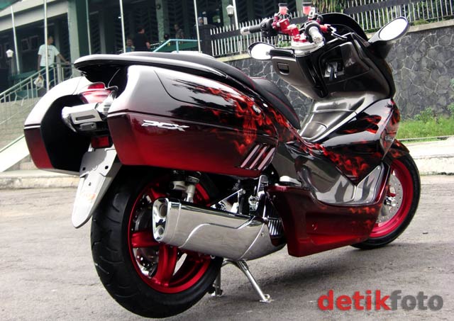 honda pcx silahkan liat liat gambar atau foto dari modifikasi honda honda pcx silahkan liat liat gambar atau foto dari modifikasi honda