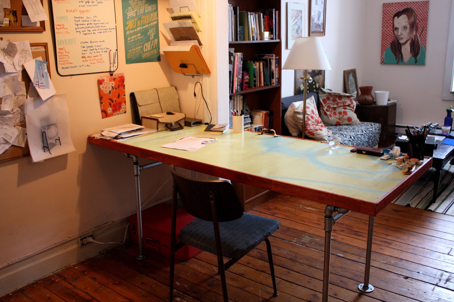 The Arting Starvist Diy Pipe Desk With Salvaged Door