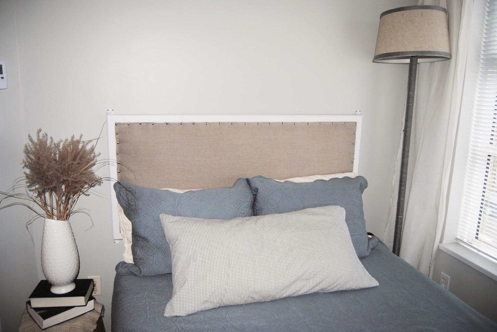 pretty little apartment ditty cork board head board