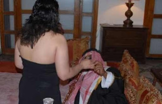 فنانة فى شبكة آداب فنانة فى شبكة آداب