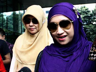 Kumpulan Foto Septi Sanustika Istri Ahmad Fathanah