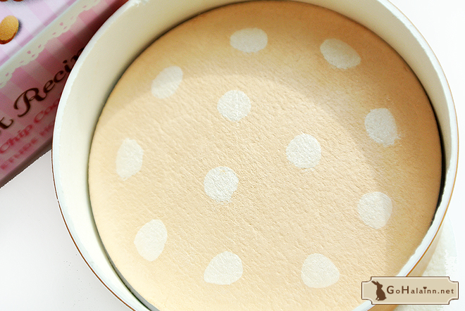 2013 Etude House Sweet Recipe Almond Chip Cookie Pact Powder Review 2013 Etude House Sweet Recipe Almond Chip Cookie Pact Powder Review