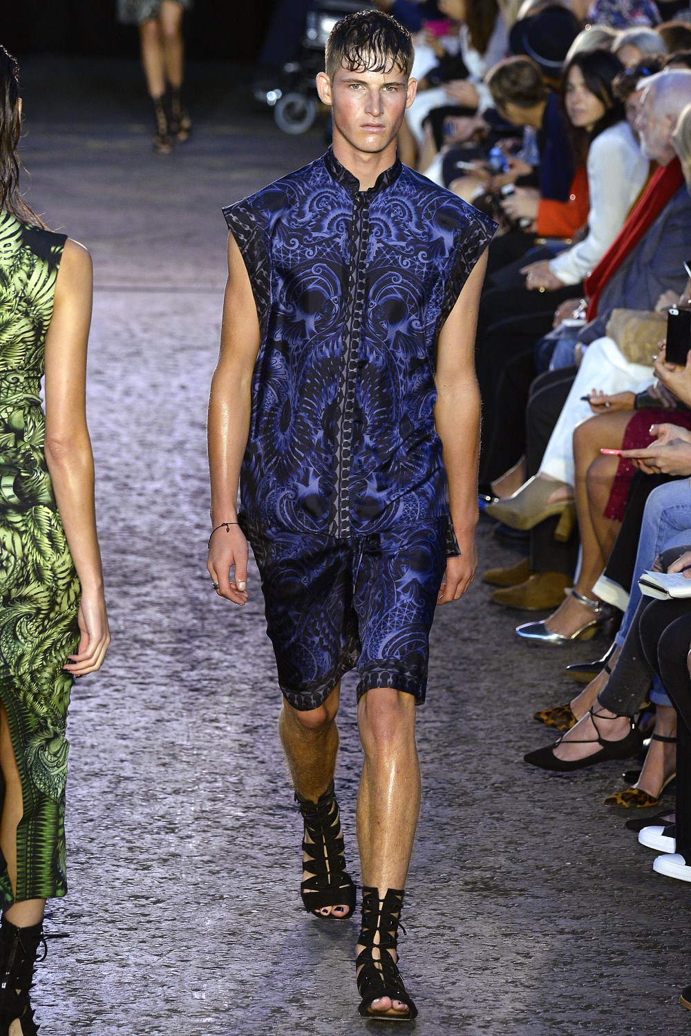 Julien Macdonald Spring/Summer 2016 Homotography