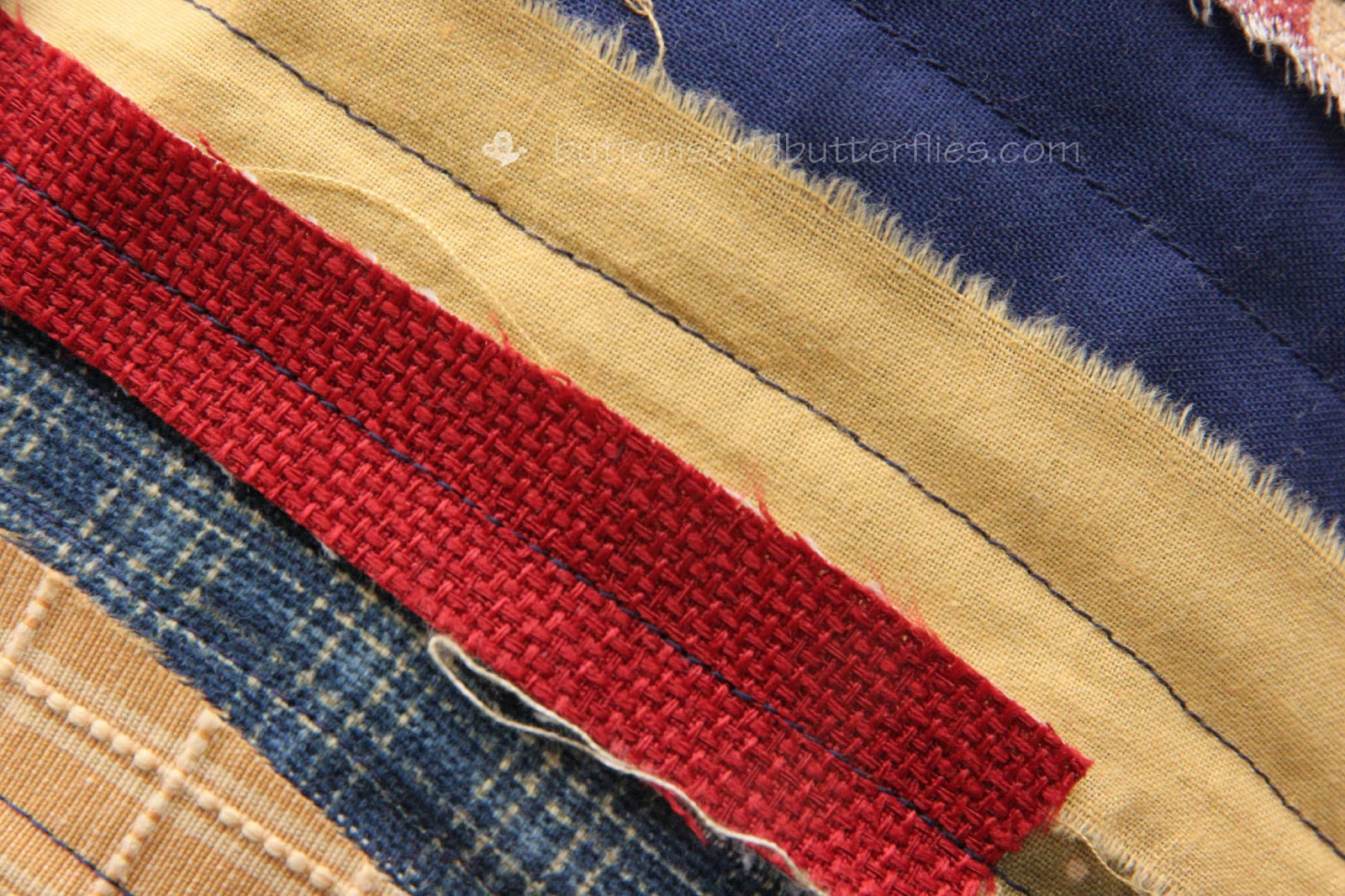 Buttons and Butterflies Rip 'n' Sew Throw Pillows {Tutorial}