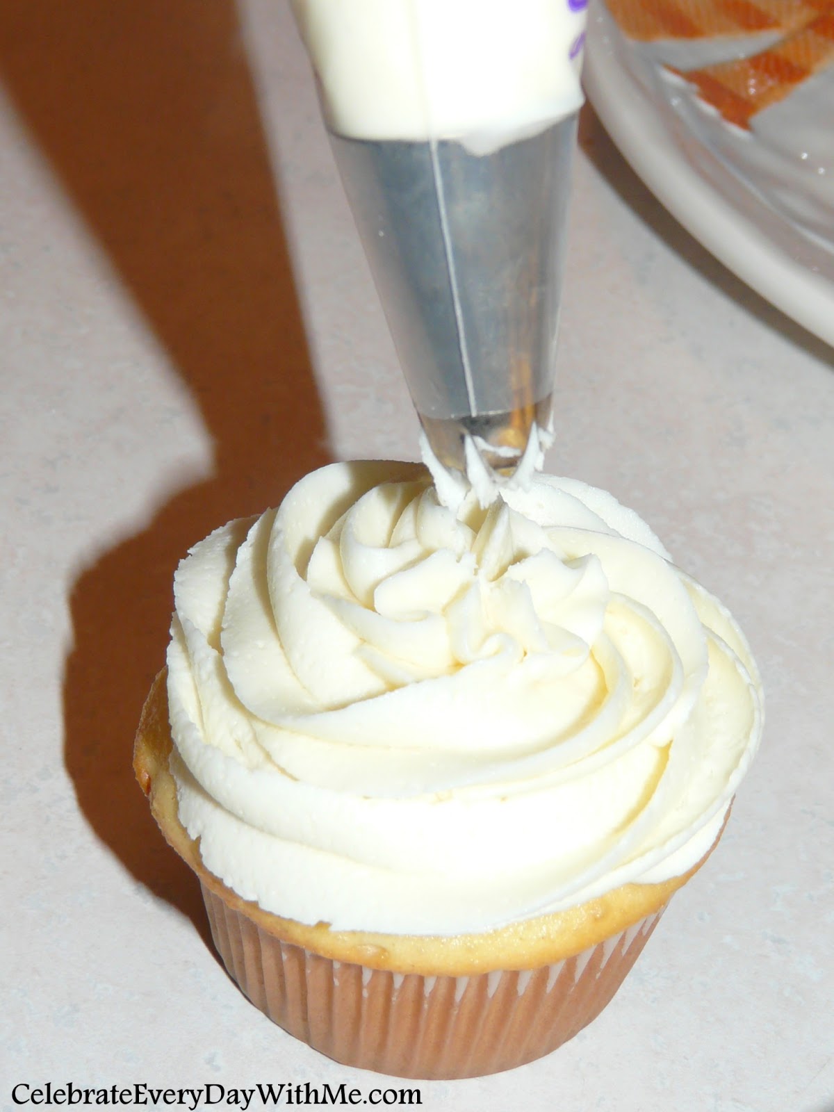 How to Fill a Cupcake Celebrate Every Day With Me
