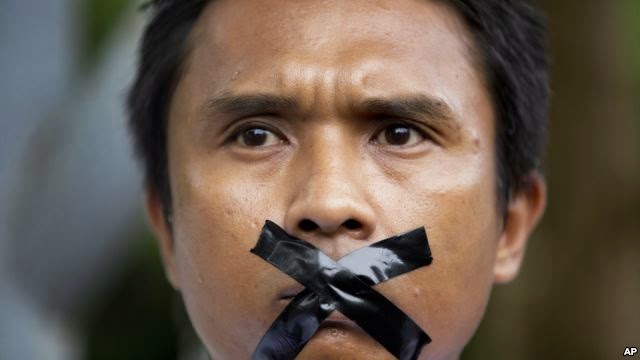 Myanmar giảm án cho các nhà báo sau nhiều sức ép