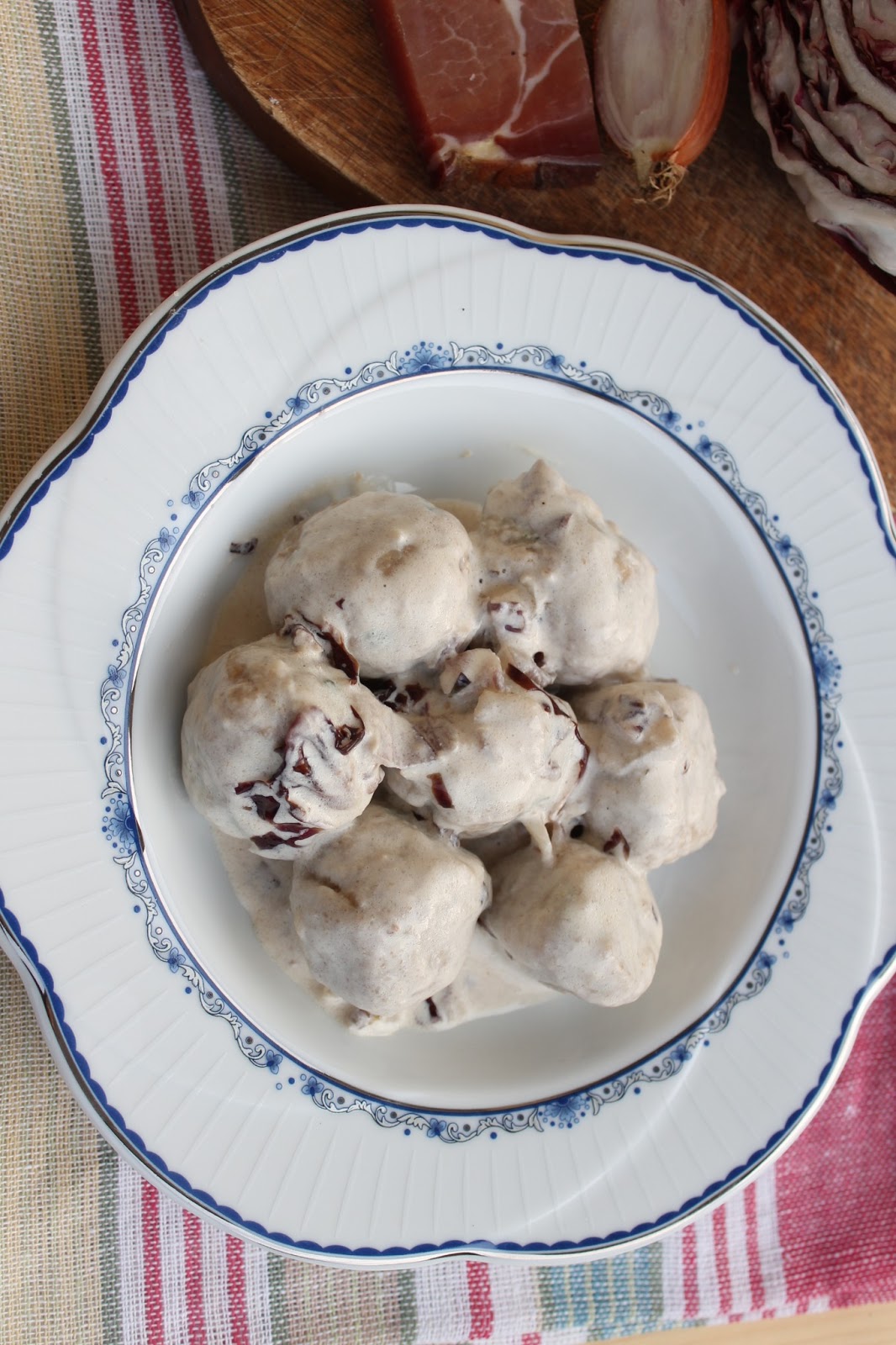 La trappola golosa : canederli allo speck con panna e radicchio Cucina shabby panna e menta