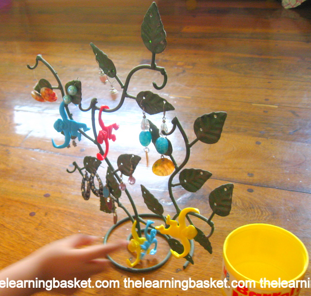 Caps for Sale Monkeys, Peddlers, and Caps The Learning Basket