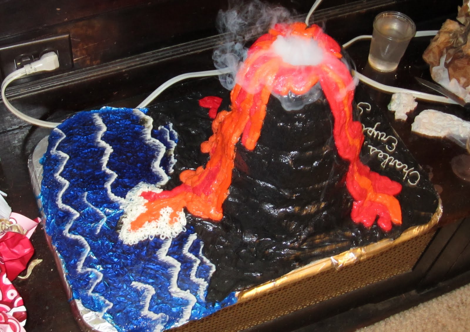 Cakes N'at Volcano Cake