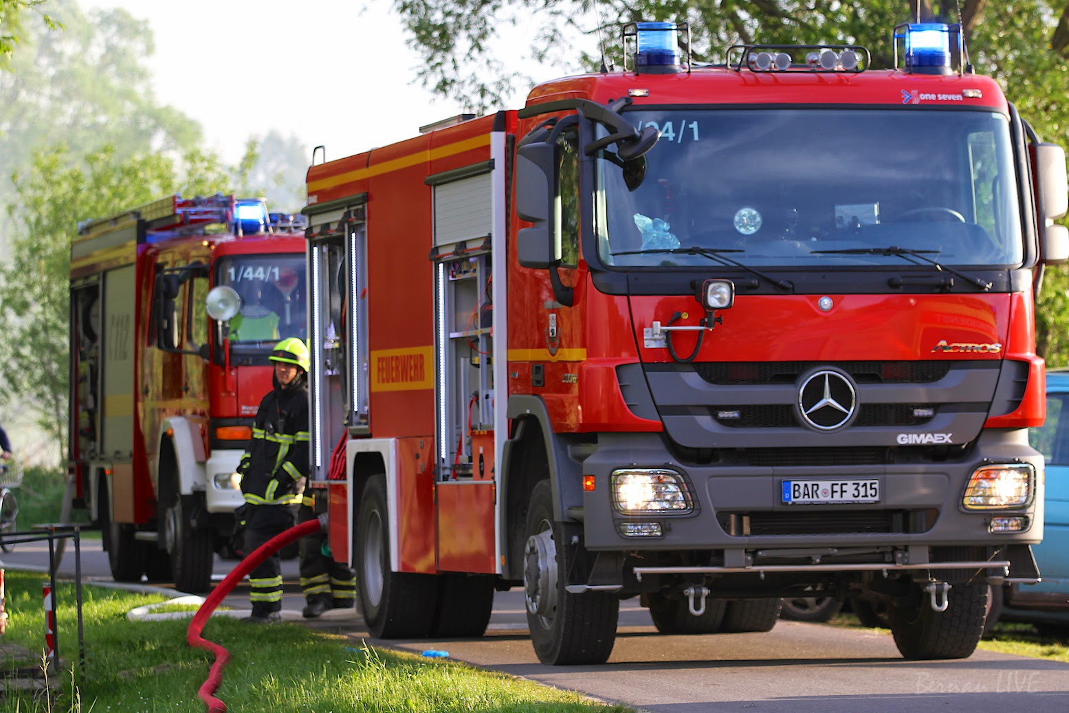 Bernau: Grosseinsatz der Feuerwehr - Bungalow Brand... 65 Bernau LIVE - Dein Stadtmagazin für Bernau bei Berlin