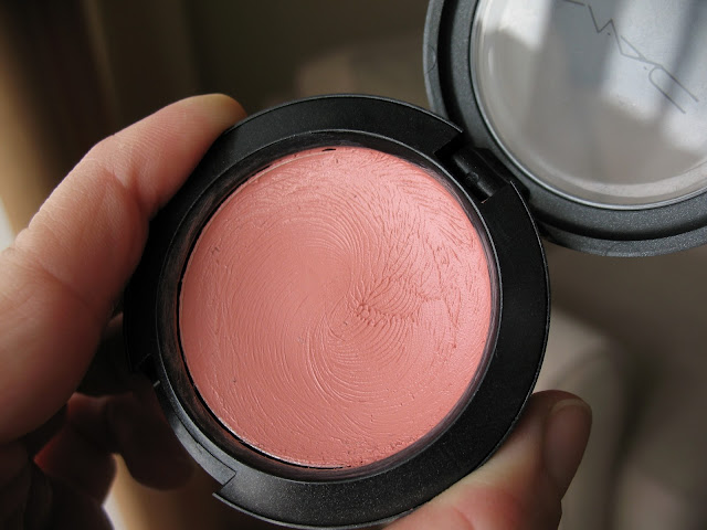 MAC-Cremeblend-Blush-in-Something-Special-review-photos-swatches-03