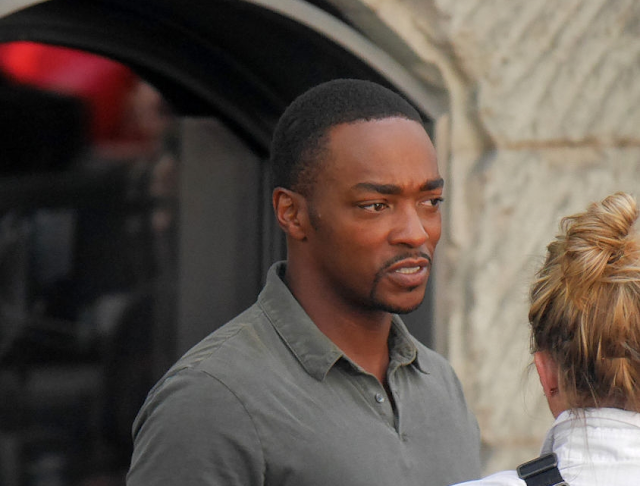 По мимо Криса Эванса на съемках был замечен Энтони Маки.