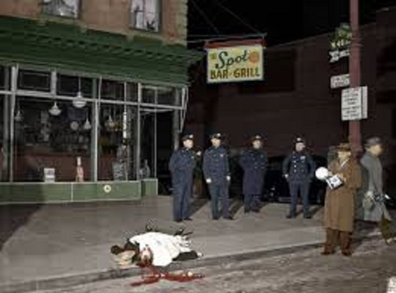 1930's Gangland "hit" scene on city street at night ~