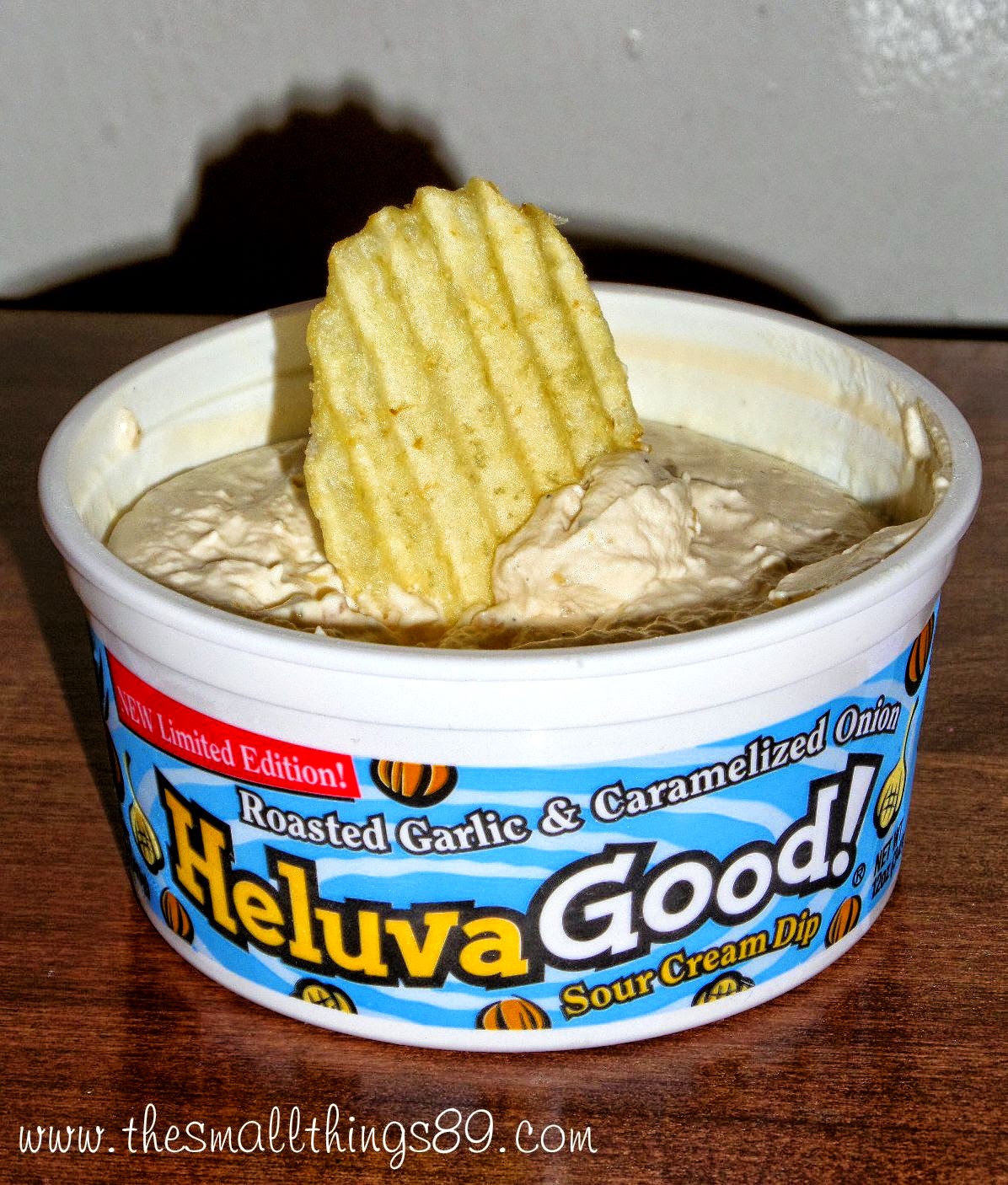 Heluva Good! Limited Edition Roasted Garlic & Caramelized Onion Dip {
