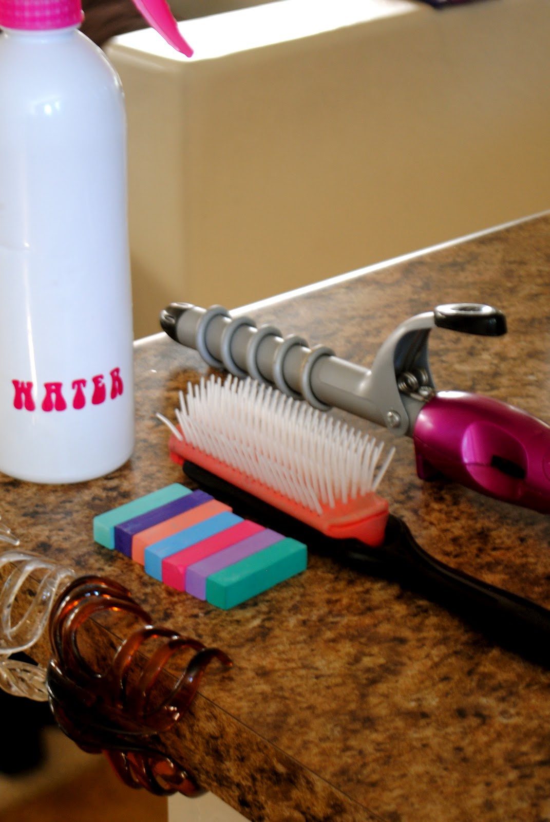 The Johnston's {how to chalk your hair}