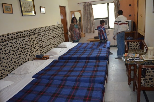 Two Nodes Of The Golden Triangle (Part-VI) (Agra Day 1)