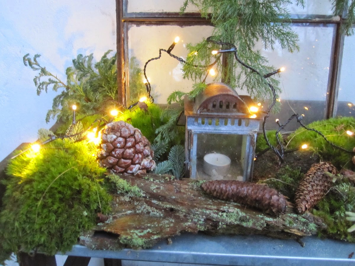 Ingeborg´s haveblog: udendørs kæde Juletræ som udendørs dekoration