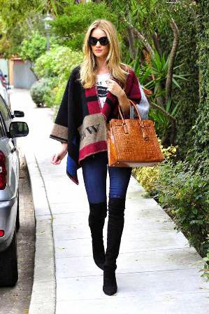 rosie huntington dengan skinny jeans rosie huntington dengan skinny jeans